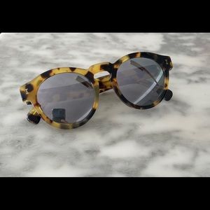 illesteva tortoise sunglasses with silver lens